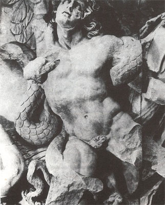 Гигант. Фрагмент фриза Пергамского алтаря